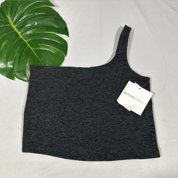 Beyond Yoga Tops - NWT Beyond‎ Yoga [ Medium ] Spacedye One Only Shoulder Cropped Tank Charcoal